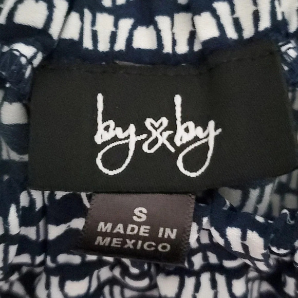 By & By Women's Cold Shoulder Top - Picture 2 of 6